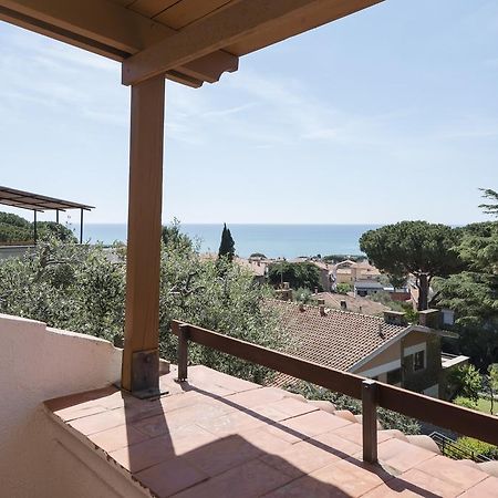 Villa Con Terrazza Vista Mare Кастильоне-делла-Пеская Экстерьер фото