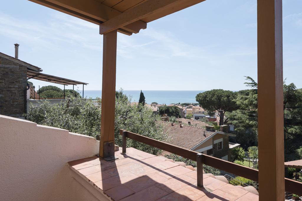 Villa Con Terrazza Vista Mare Кастильоне-делла-Пеская Экстерьер фото