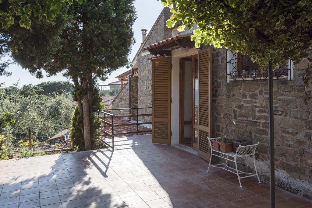 Villa Con Terrazza Vista Mare Кастильоне-делла-Пеская Экстерьер фото